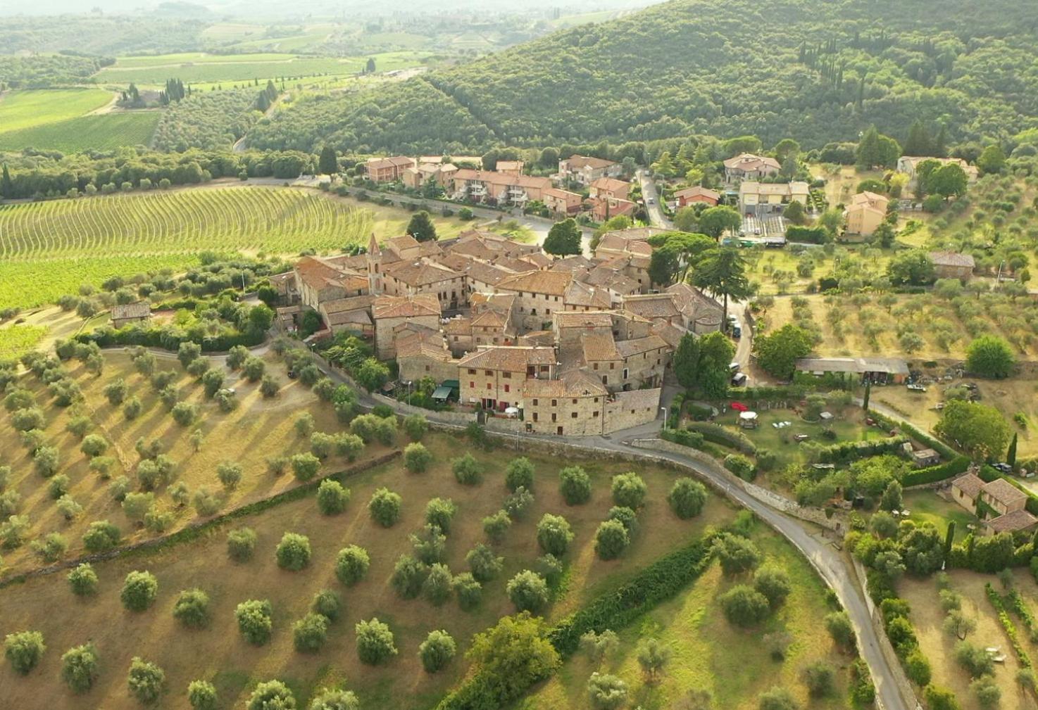 Borgo San Gusme Apartment ภายนอก รูปภาพ