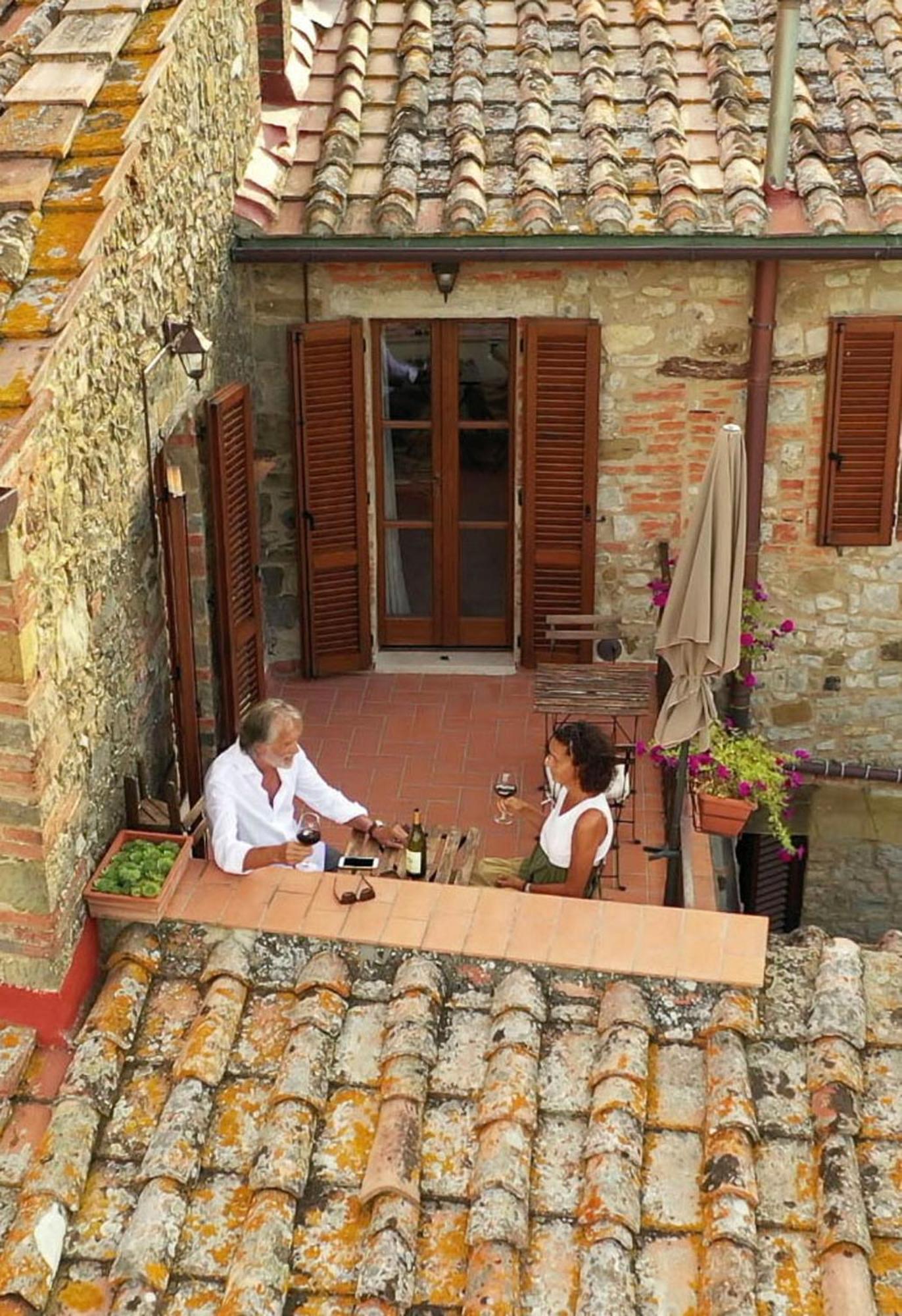 Borgo San Gusme Apartment ภายนอก รูปภาพ