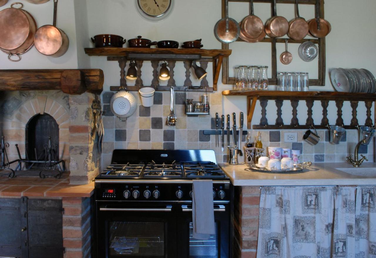 Borgo San Gusme Apartment ภายนอก รูปภาพ