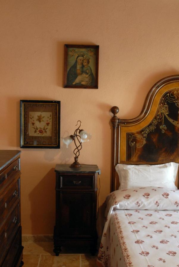 Borgo San Gusme Apartment ภายนอก รูปภาพ