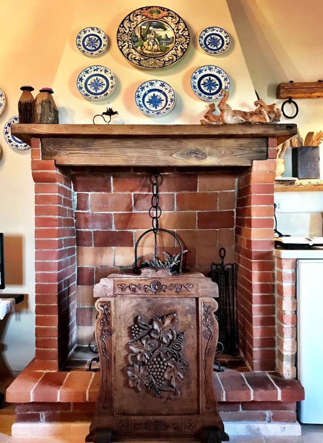 Borgo San Gusme Apartment ภายนอก รูปภาพ